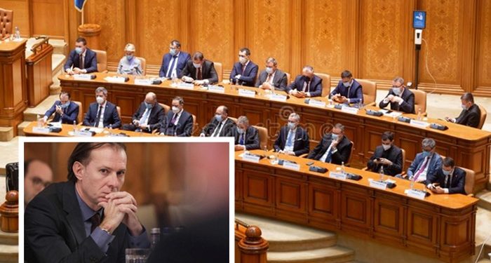 Romanya’da hükümet düştü