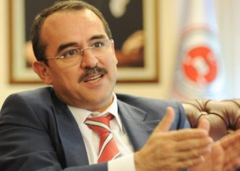 Sadullah Ergin: AKP'den ayrılanları arayıp 'Senin için hayırlı olmayabilir' diyenler var