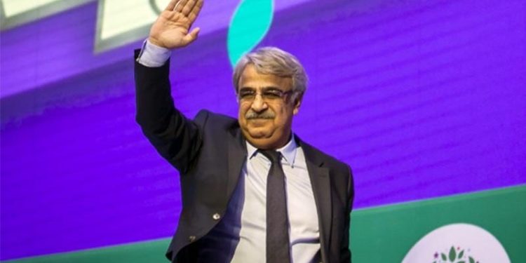Sancar'dan muhalefete: Yeter ki iradelerimizi bir araya getirelim