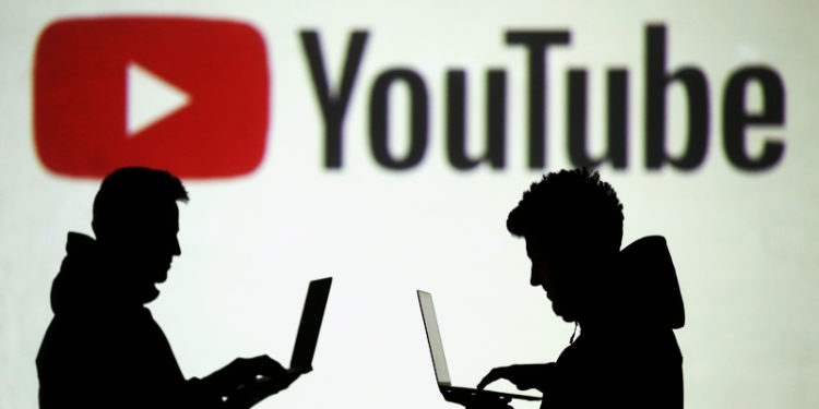 Sağlık Bakanlığı, salgında gençlere ulaşmak için YouTuber’larla işbirliği hazırlığında