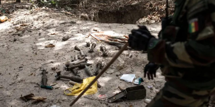 Senegal'de at arabası, mayının üzerinden geçti; 2'si ilkokul öğrencisi 6 genç öldü