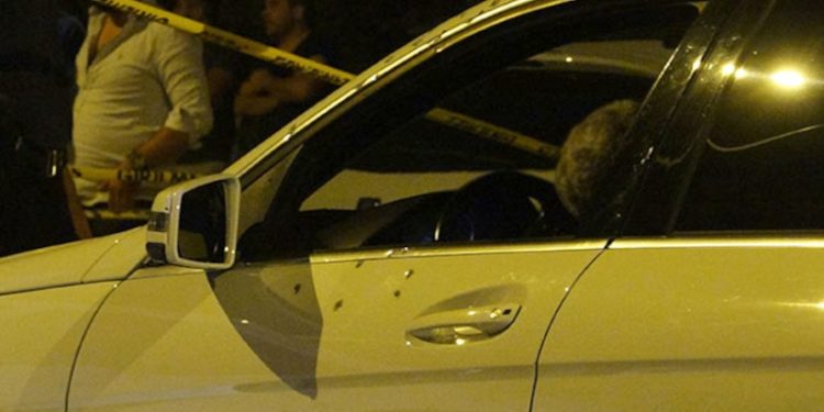 Sosyal medya paylaşımları nedeniyle tartıştığı akrabasını öldürdü