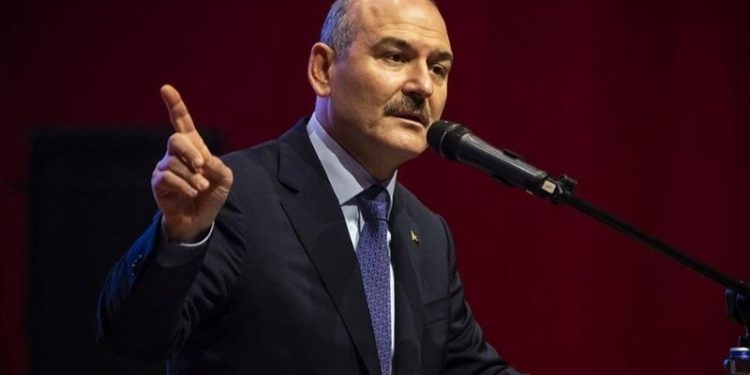 Soylu'dan büyükelçi yorumu: Türkiye'ye diz çöktürmeye çalışıyorlar