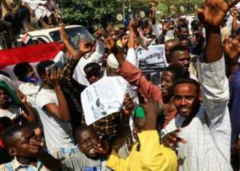 Sudan'da askeri darbe yanlıları protesto gösterileri düzenledi