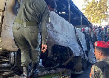 Suriye'de askeri araca bombalı saldırı