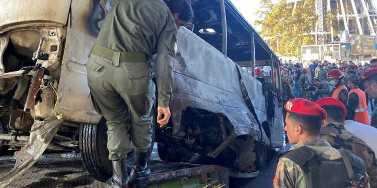 Suriye'de askeri araca bombalı saldırı