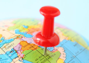 Suudi Arabistan, Lübnan’ın Riyad Büyükelçisini sınır dışı etti