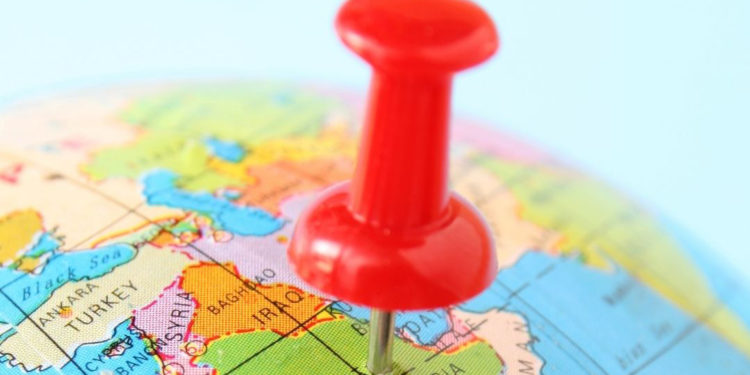 Suudi Arabistan, Lübnan’ın Riyad Büyükelçisini sınır dışı etti