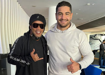 Taha Akgül ve Ronaldinho bir araya geldi