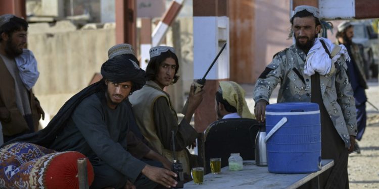 Taliban, müzikli düğüne katılanlara ateş açtı: 2 kişi öldü, çok sayıda kişi yaralandı