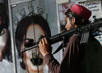 Taliban'dan Avrupa'ya çağrı: Dondurduğunuz rezervleri bırakın, kadınların eğitimine izin veririz