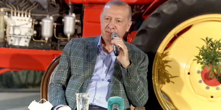 Tayyip Erdoğan: Yurt sorunu diye bir şey söz konusu değil