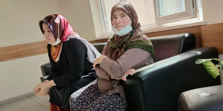 Tutuklu kanser hastası Ayşe Özdoğan’ın annesi gözaltına alındı
