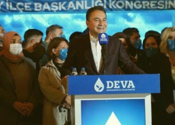 'Türkiye Cumhuriyeti, Erdoğan'ın yanlış tezinin deney laboratuvarı oldu'