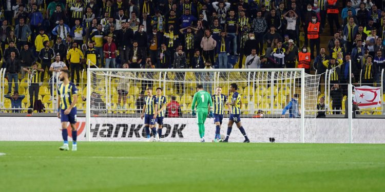 Türkiye, UEFA sıralamasında gerilemeye devam ediyor