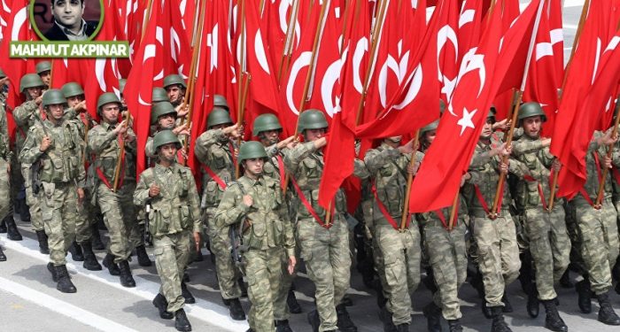 Türkiye’de siyaset sivil değil!