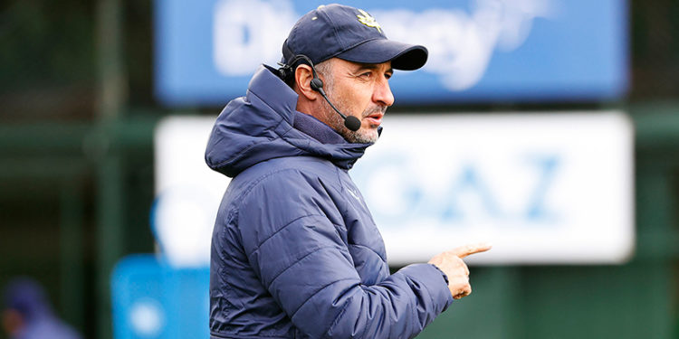 Vitor Pereira'dan oyuncularına: Başınızı kaldırın