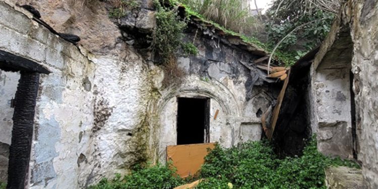 Yangın sonrası Trabzon'da 2 bin yıllık şapel ortaya çıktı