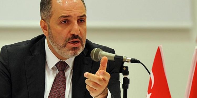 Yeneroğlu: Büyükelçilere laf yetiştirmeyi bırakın, hukuk devletin asgari şartını yerine getirin
