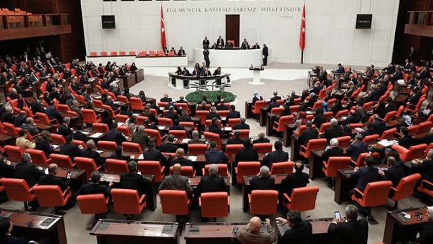 Yeni yasama yılının ilk dokunulmazlık fezlekeleri Meclis’te