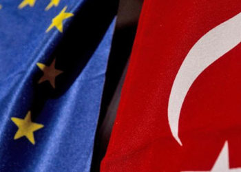 Yunanistan Göç Bakanı: AB Türkiye'ye vize serbestisi sözünü tutmalı