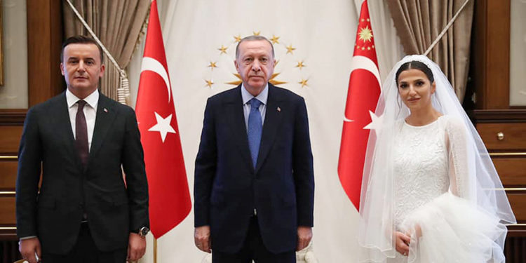 Yüksek yargıda kavga büyüyor