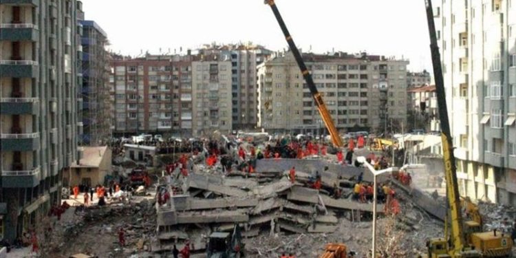 Zümrüt Apartmanı faciasında 132 saat sonra kurtarılmıştı, balkondan düşerek hayatını kaybetti