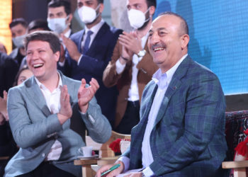 Çavuşoğlu: ‘Büyükelçileri çağırın’ dedim, bavullarını toplayanlar olmuş
