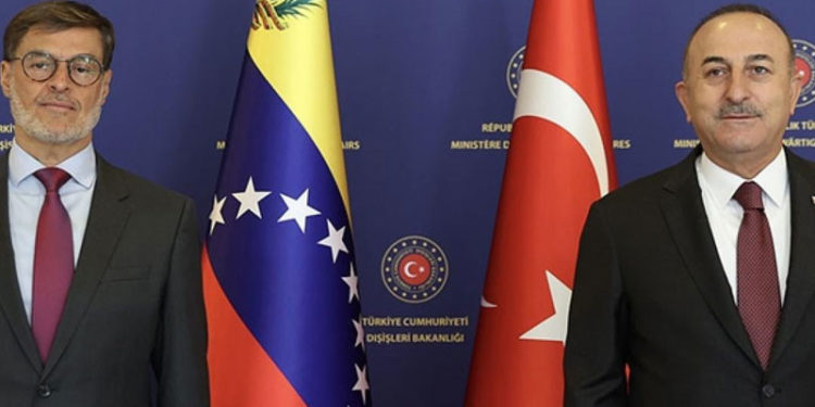 Çavuşoğlu'ndan ABD'ye Suriye kararnamesi tepkisi: ABD yönetimi daha dürüst davransın