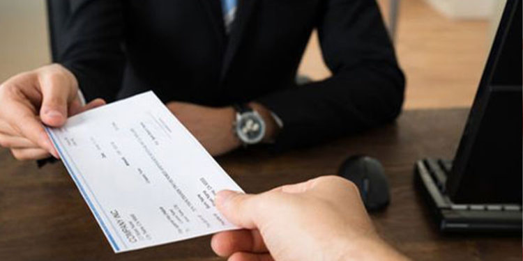 Çek ibraz yasağı 2023 sonuna kadar uzatılıyor