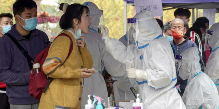 Çin'in bazı bölgelerinde Covid-19 önlemleri sıkılaştırdı