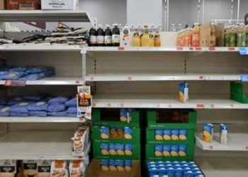 İngiltere'de süpermarket raflarının bazen boş kalmasının sebepleri neler?