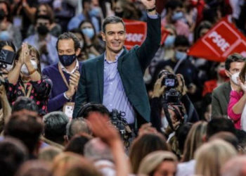 İspanya Başbakanı'ndan kadınları 'köleleştirdiğini' söylediği seks işçiliğini yasaklama sözü