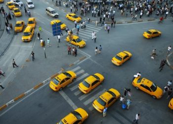 İstanbul'un taksi krizi The Guardian'da: 'Savaş başladı'