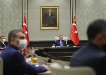 'İstenmeyen adam' krizinde kritik pazartesi: 'Geri dönüşün mümkün olmadığı noktadayız'