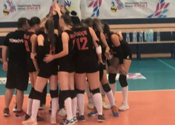 İşitme Engelliler Kadın Voleybol Milli Takımı Dünya Şampiyonası finalinde altın madalya kazandı