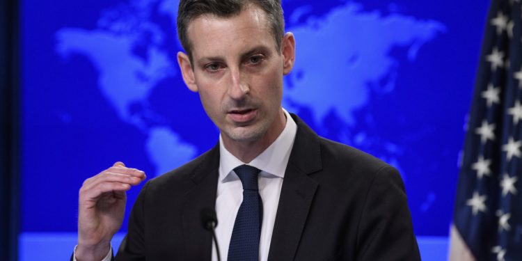 ‘Kavala açıklamasının arkasındayız ve büyükelçimiz hala Türkiye’de’