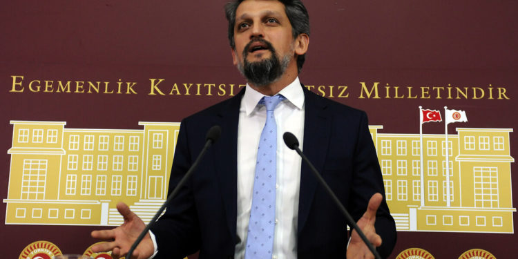 ‘Türkiye’yi, kara para aklayan-terörü finanse edenler ligine nasıl düşürdünüz?’