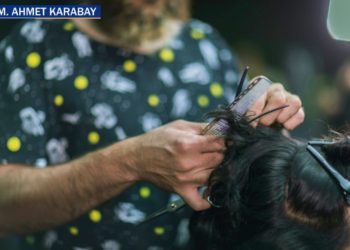 ‘Şeyhim bir bardak suyla gelip kurtaracak’