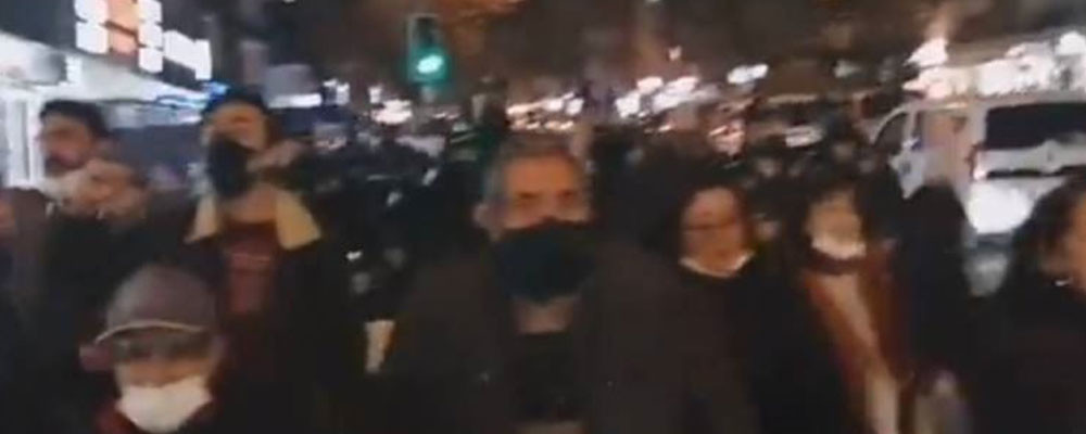 Çankaya sokaklarında "AKP istifa" sloganları