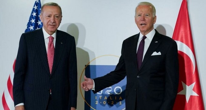 Özsoy: Erdoğan, Biden görüşmesinden sadece tek kare fotoğraf aldı