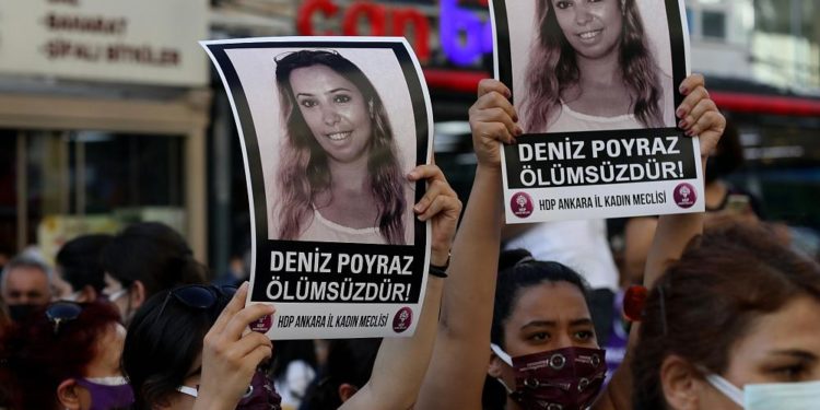 Türkiye’de erkekler yılın ilk 10 ayında en az 256 kadın öldürdü