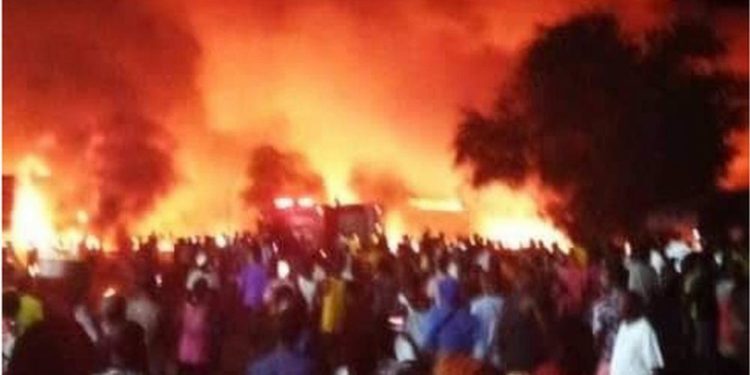 Sierra Leone’de akaryakıt deposunda patlama: Yaklaşık 100 ölü
