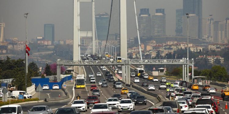 IMF tahmini: Türkiye 2021 ve 2022’de ‘en büyük 20 ekonomi’ liginde olmayacak