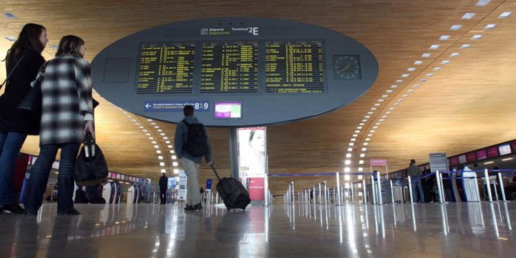 Schengen Bölgesi’ne seyahat edecek AB vatandaşı olmayanlardan 7 euro alınacak