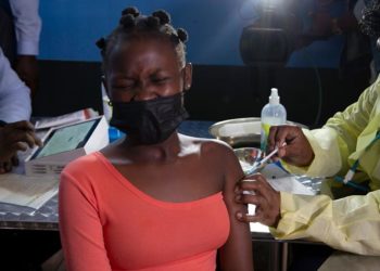 Güney Afrika’da, B.1.1.1.529 olarak adlandırılan yeni bir koronavirüs varyantı tespit edildi