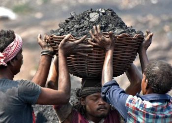 Dünyanın en büyük hava kirleticilerinden Hindistan neden kömüre bu kadar bağımlı?