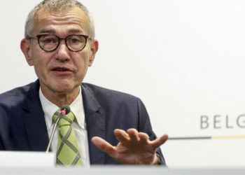 Avrupa’nın ilk Omicron vakası Mısır’dan Belçika’ya Türkiye aktarmalı gelen kişide tespit edildi