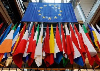 AB Komisyonu incelemeyi başlattı: Brüksel, Polonya ve Macaristan’a yapılan mali yardımı kesecek mi?