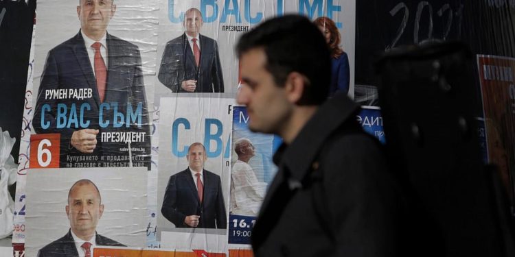 Bulgaristan seçimleri: Adayların yüzde 50+1 oya ulaşamaması nedeniyle ikinci tura gidilecek
